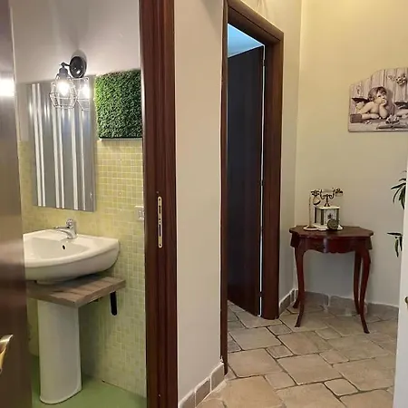 Apartment Brunello Con Veranda E Piscina Condivisa *