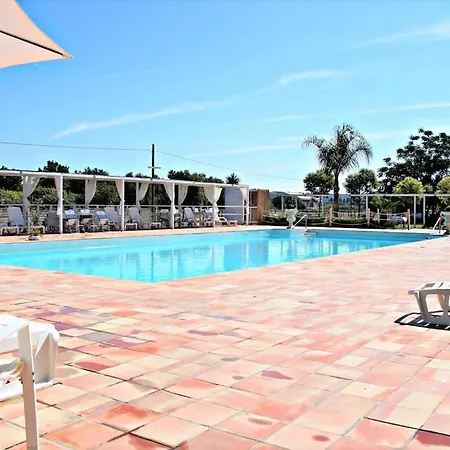 Brunello Con Veranda E Piscina Condivisa Santa Lucia