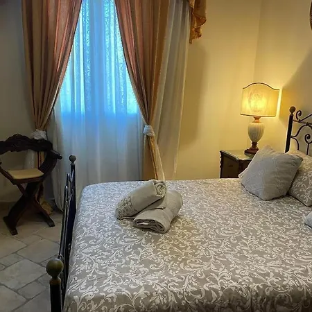 Apartman Brunello Con Veranda E Piscina Condivisa
